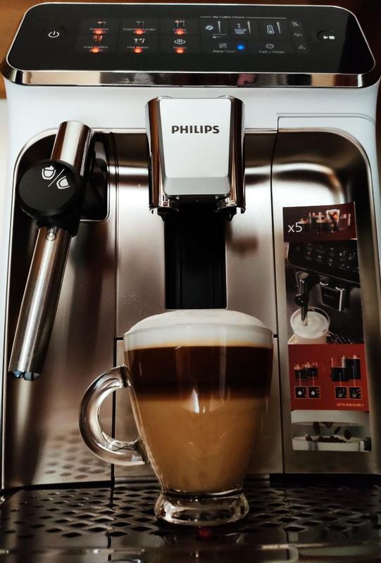 PHILIPS Serie 2200 Máquina de café expreso totalmente automática, espumador  de leche clásico, 2 variedades de café, pantalla táctil intuitiva,  molinillo de cerámica 100%, filtro AquaClean, sello de : Hogar y Cocina 