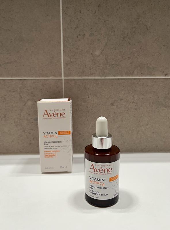 Lot De Produits Avène Vitamin Activ Cg - Sérum + Crème + Trousse De Toilette - Neuf