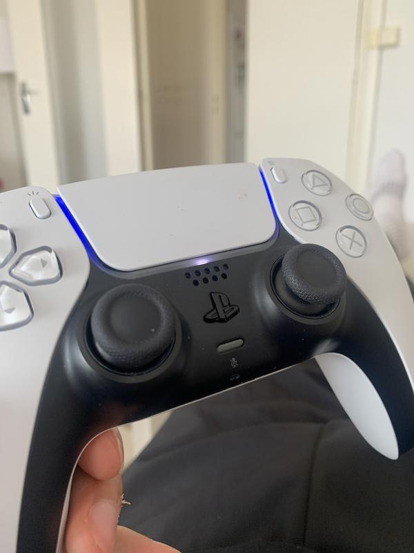 image #0 de Une console au dessus