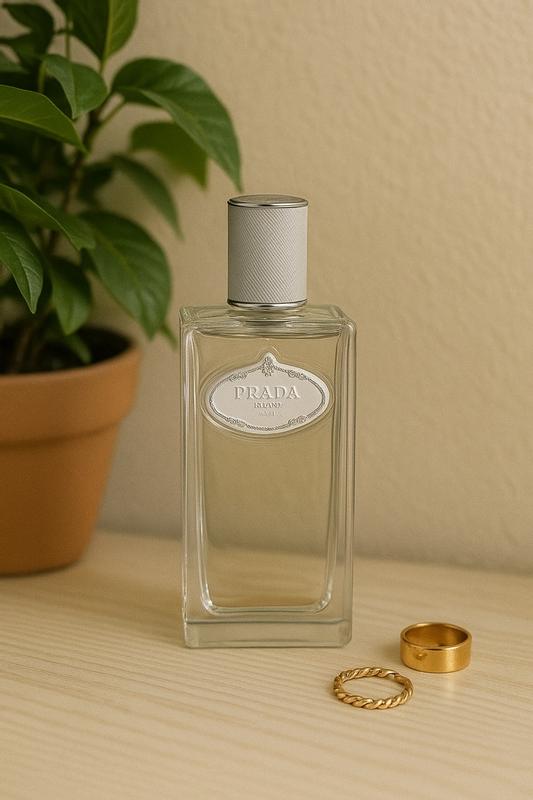 Prada Infusion D'Iris Cedre Eau de Parfum 100ml | LOOKFANTASTIC