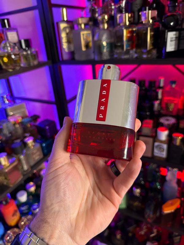 PRADA LUNA ROSSA スポーツボトル ⚠️最終値下げ PRADA LUNA ROSSA SPORT EAU DE TOILETTE SPRAY MEN 1.6 Oz / 50 ml