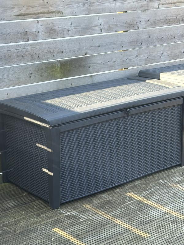 Keter Kussenbox Borneo - Rattan - Antraciet - 416L - 129,5x70x62,5cm