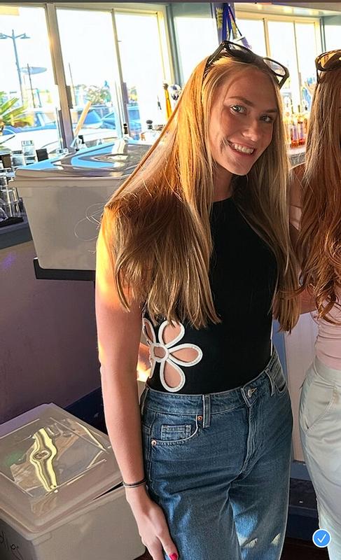 Review Thumbnail Image 0 371323019