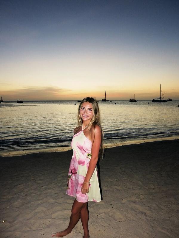 Review Thumbnail Image 0 351205702