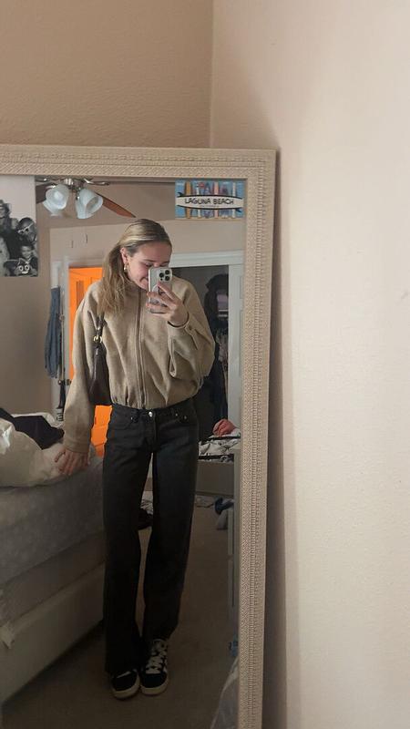 Review Thumbnail Image 0 373307657