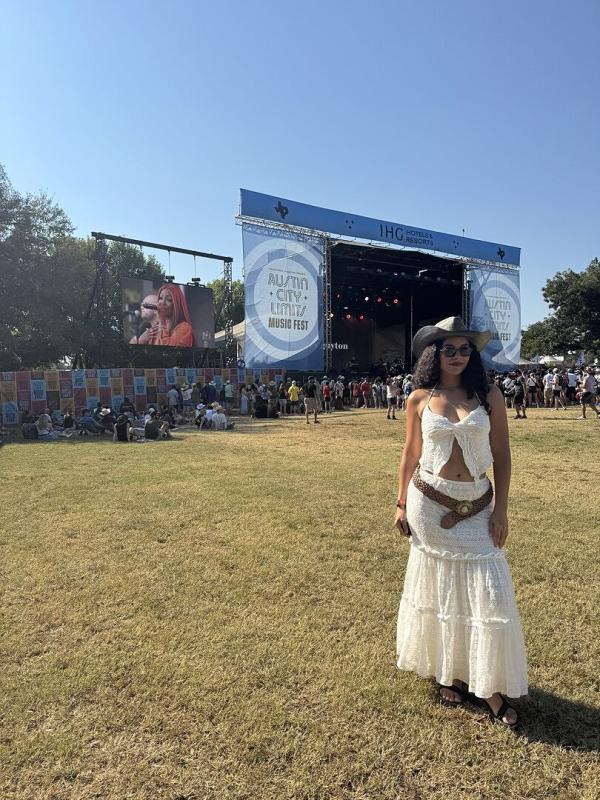 Review Thumbnail Image 0 351063841