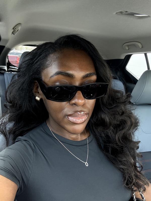 【QUAY AUSTRALIA】NOT MY FAULT スリムスクエア サングラス NOT MY FAULT Narrow Rectangle Sunglasses with Flush Lens – QUAY