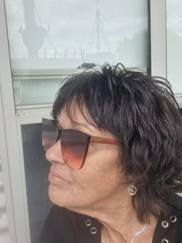 Quay Come Thru oversized cat eye sunglasses with a flush dark brown honey lens Quay Australia COME THRU CAT EYE Shield Oversized SUNGLASSES  main image 3