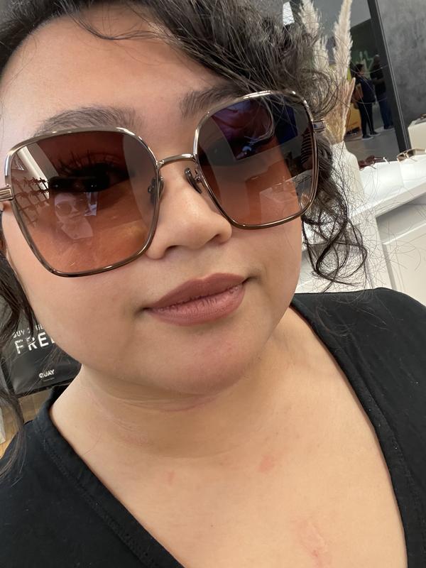 5TH AVE - Oversized Square Sunglasses with Beveled Metal  display picture 3