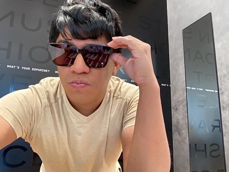 DRIVE IN - Large Square Unisex Sunglasses with Flush Lens – QUAY display picture 1
