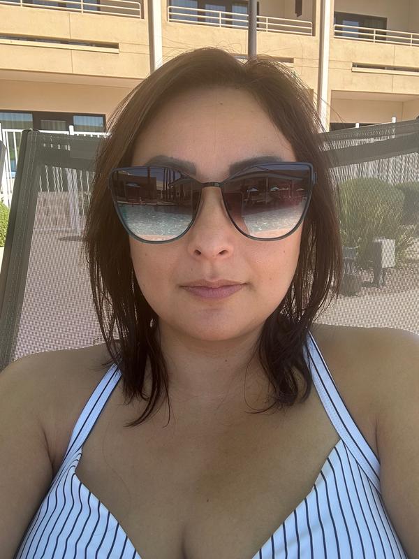 IN PURSUIT Metal Frame Cat Eye Sunglasses – QUAY display picture 2