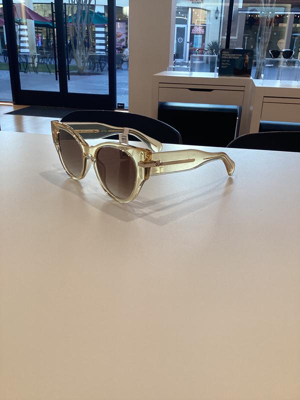 Quay chit chat cat eye sunglasses in tortoiseshell | ASOS