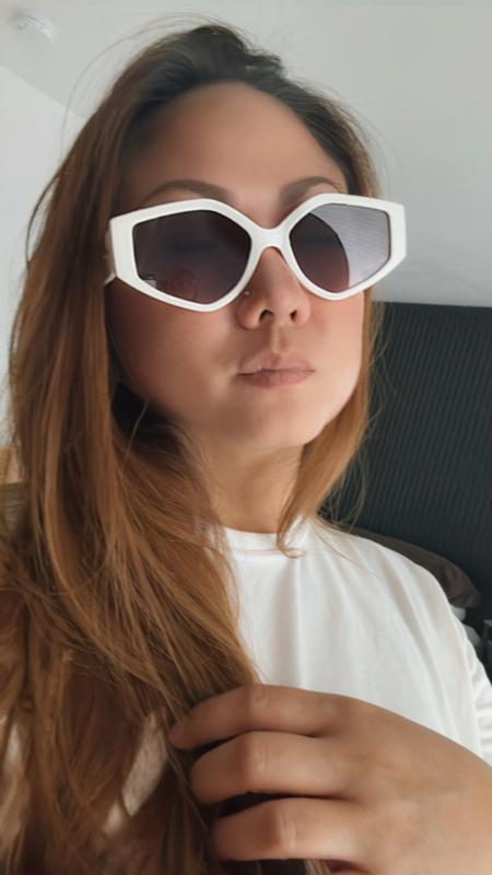 Review Thumbnail Image 0 1168920192