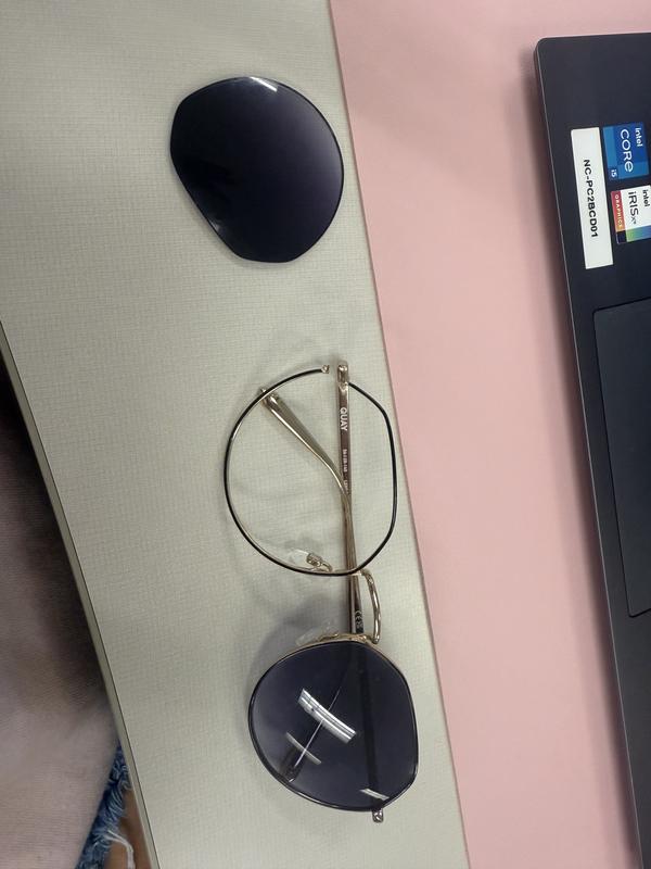 送料関税込★国内発送★ 大人気 Quay Jezabell JEZABELL Metal Frame Round Sunglasses for Women – QUAY