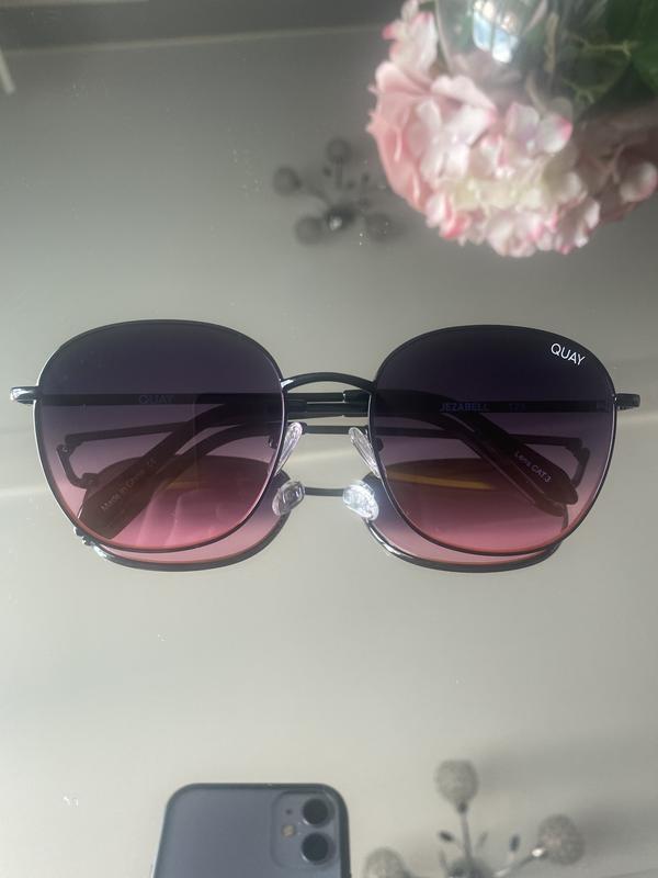 Quay jezabell twist sales sunglasses