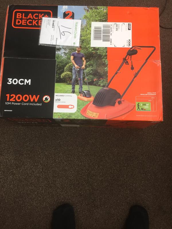 Black And Decker 1200W 30Cm Hover Mower Robert Dyas