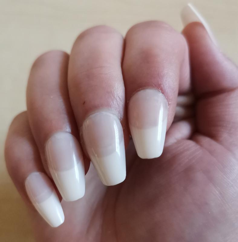 künstliche fingernägel lang Ellie Vincy Handgefertigte Press-on-Nägel – Zarte Perle | Handgefertigte  Nägel main image 1