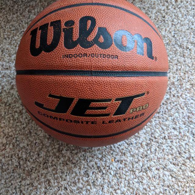 wilson jet basketball