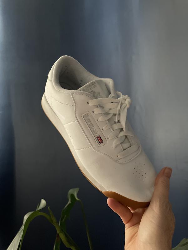 Reebok white princess on sale sneakers