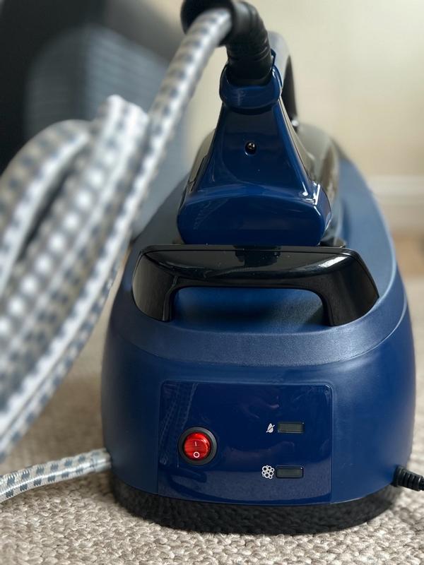 Générateur Vapeur Russell Hobbs Générateur De Vapeur Russell Hobbs  SuperSteam 24470 - 2400 W, Réservoir 1,8 L, Fer Silencieux