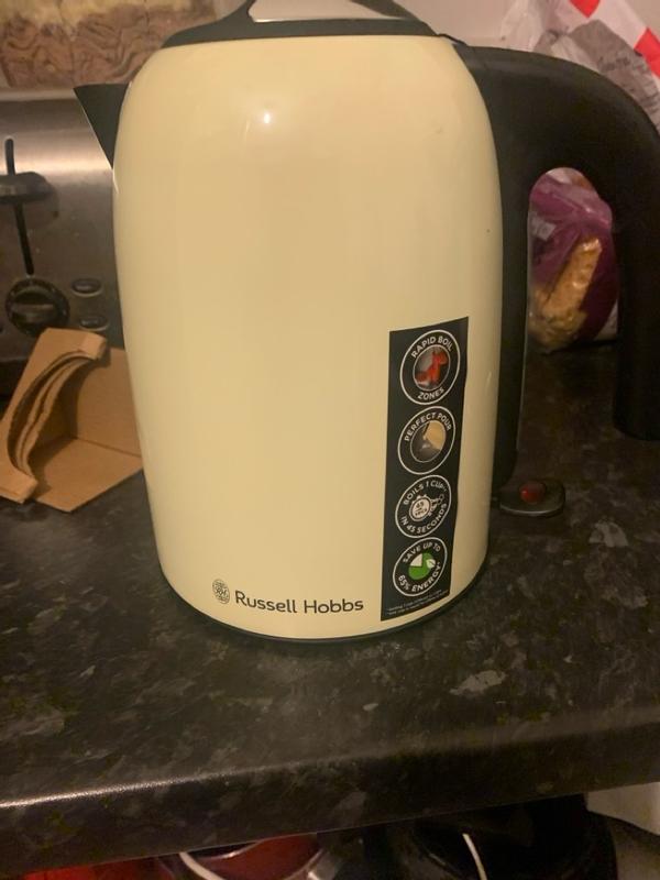 Russell Hobbs Heritage Country Kettle Cream