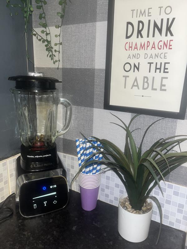 Russell Hobbs ANZ // NEW Sensigence Intelligent Blender, A blender that  thinks, adjusts and perfects? 🍓 Introducing our NEW Sensigence Intelligent  Blender, just in time for spring & summer - Adaptive