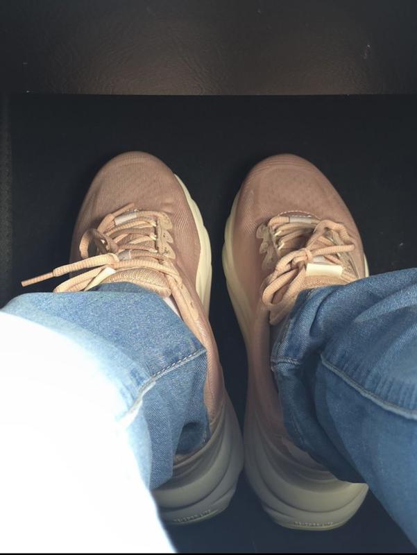 Review Thumbnail Image 1 379933485