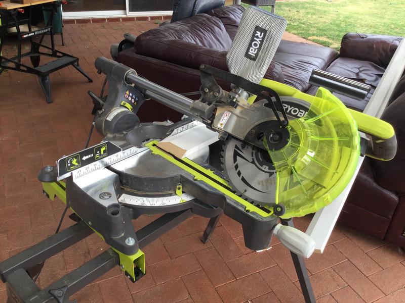 Ryobi 2000w 254mm Dual Bevel Sliding Mitre Saw