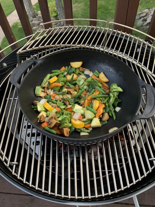 Handvol lezer neef Weber Gourmet BBQ System Porcelain-Enameled Cast-Iron Wok in the Grill  Cookware department at Lowes.com