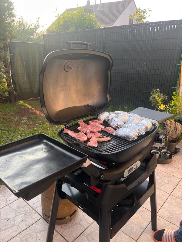 Weber Q2000 Barbecue A Gas - 55x39 Cm, Tavoli Pieghevoli, Nero, Grigliatura Portatile - Foto 7