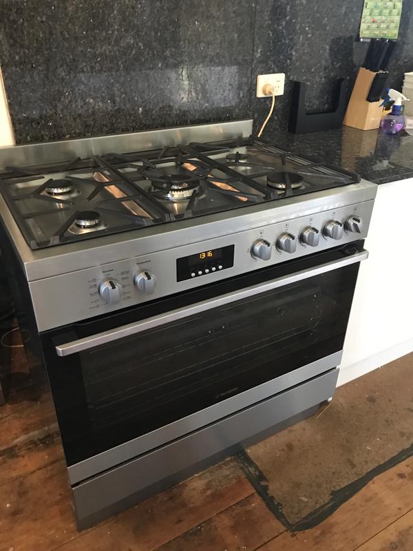 90cm Pyrolytic Freestanding Cooker Wfep915sc Westinghouse