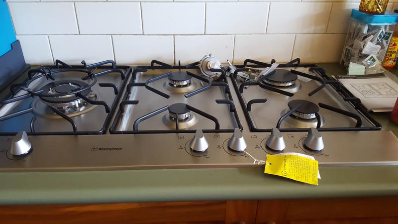 90cm Stainless Gas Cooktop Whg952sb Westinghouse Australia