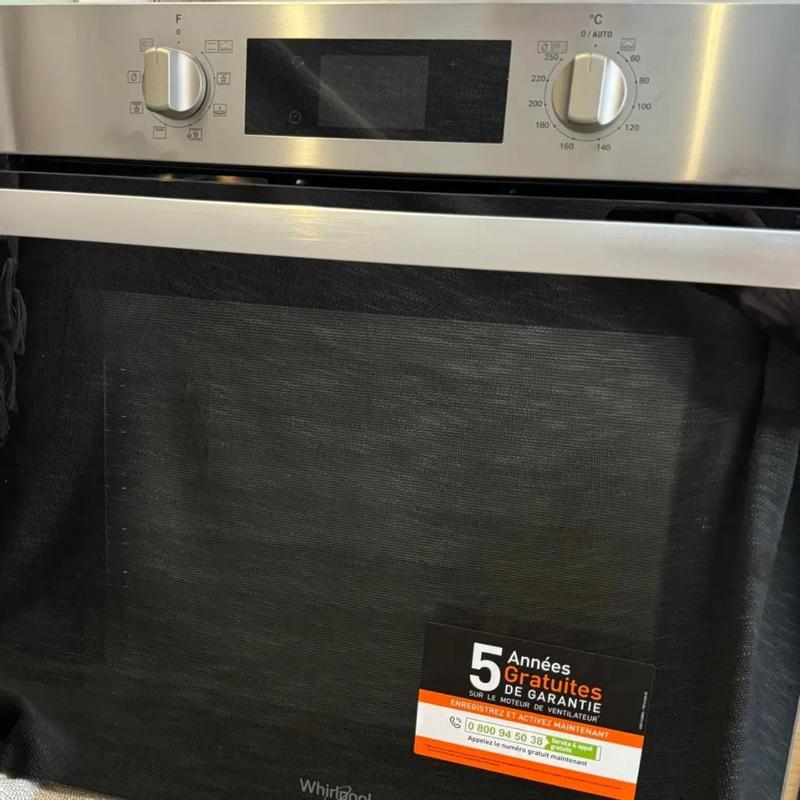 Fours encastrables Multifonction 73L WHIRLPOOL 3650W 60cm, AKZ 9635 NB