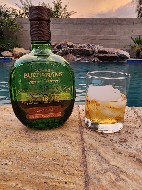 y*3様 【最安値】JAMES BUCHANAN'S 18 James Buchanan's Special Reserve 18yr Blended Scotch 750mL