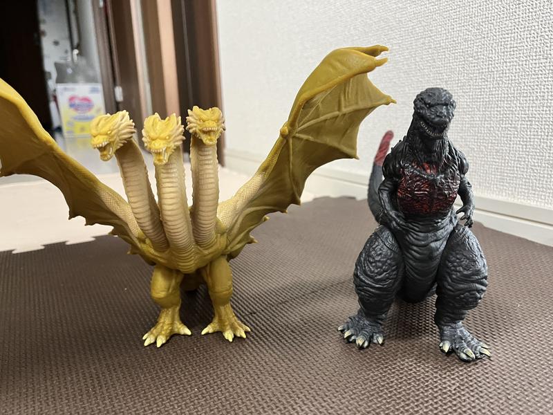 ゴジラ ムービーモンスターシリーズ キングギドラ19 トイザらス