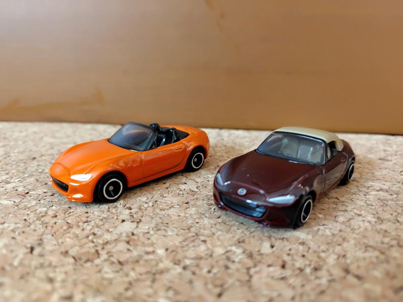 お1人様1点限り】トイザらス オリジナル トミカ マツダ ロードスター