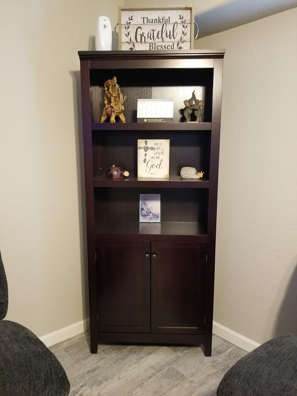 New Carson 5 Shelf Bookcase with Simple Decor