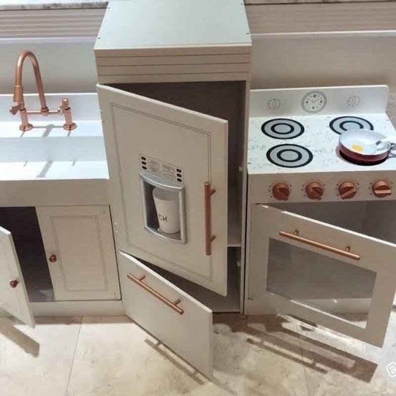 Review Thumbnail Image 0 359384438