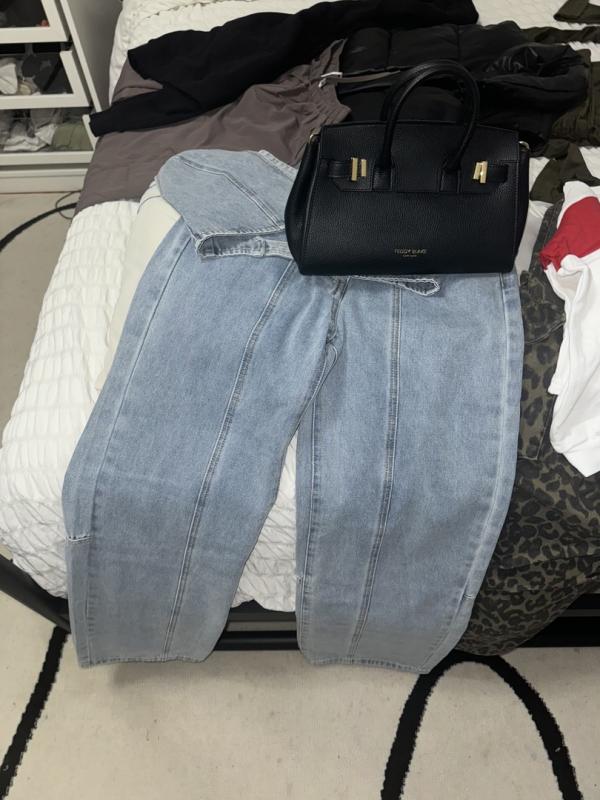 Review Thumbnail Image 0 322327956