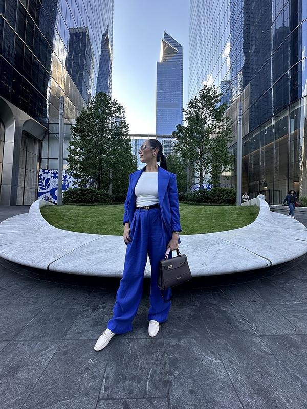 Review Thumbnail Image 0 345808024