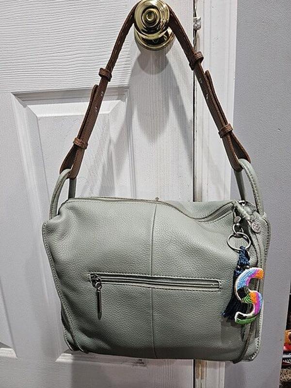 Review Thumbnail Image 0 376849949