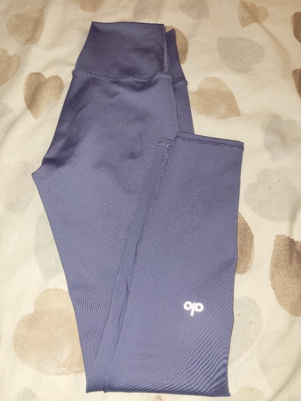 Alo Yoga | 7/8 High Waisted Airlift Legging - Plum | The Sports Edit