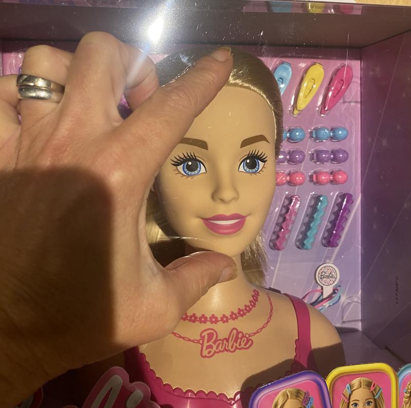 Barbie Styling Head and Accessories at Toys R Us UK