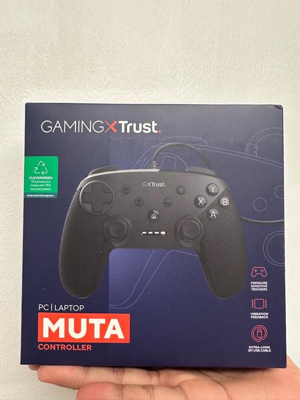 GXT 541 Muta Wired PC Controller, 75% Recycled Materials, 3m Cable, 15  Buttons, Vibration Feedback, Joystick USB Gamepad with Extra D-pad Covers  for