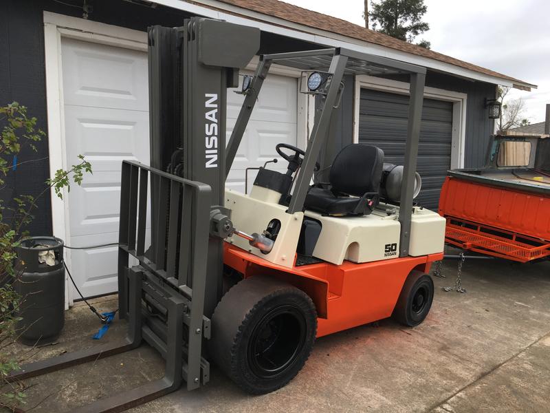 Nissan forklift with kubota orange paint