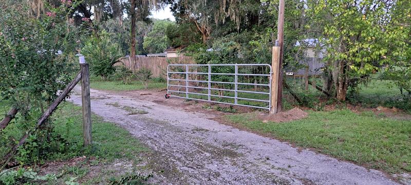 16' Front gate Tractor Supply