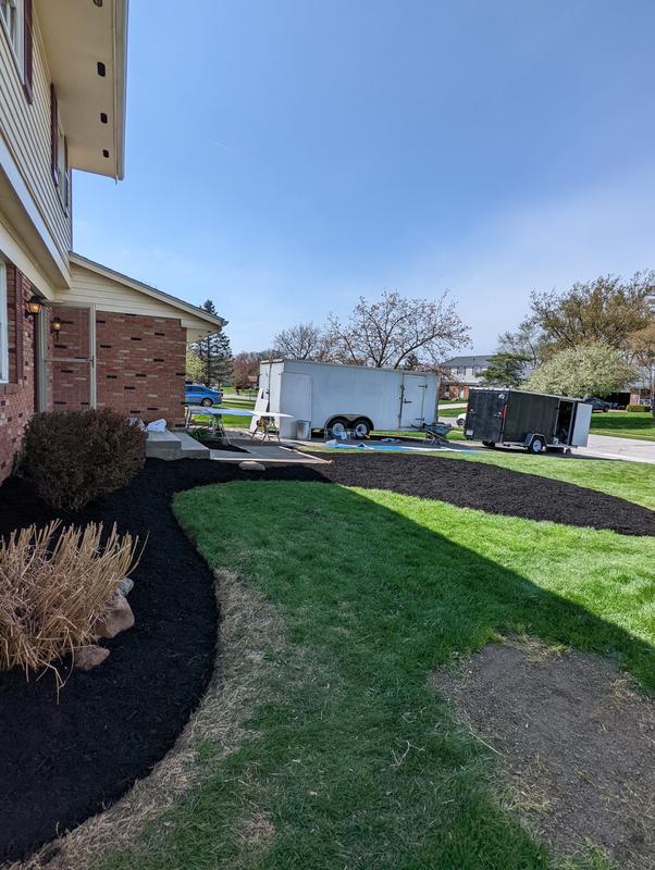 Hauled 7 yards of mulch easily.