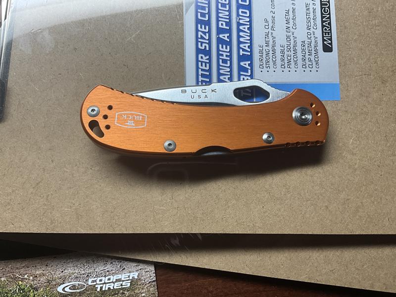 Folded knife front view