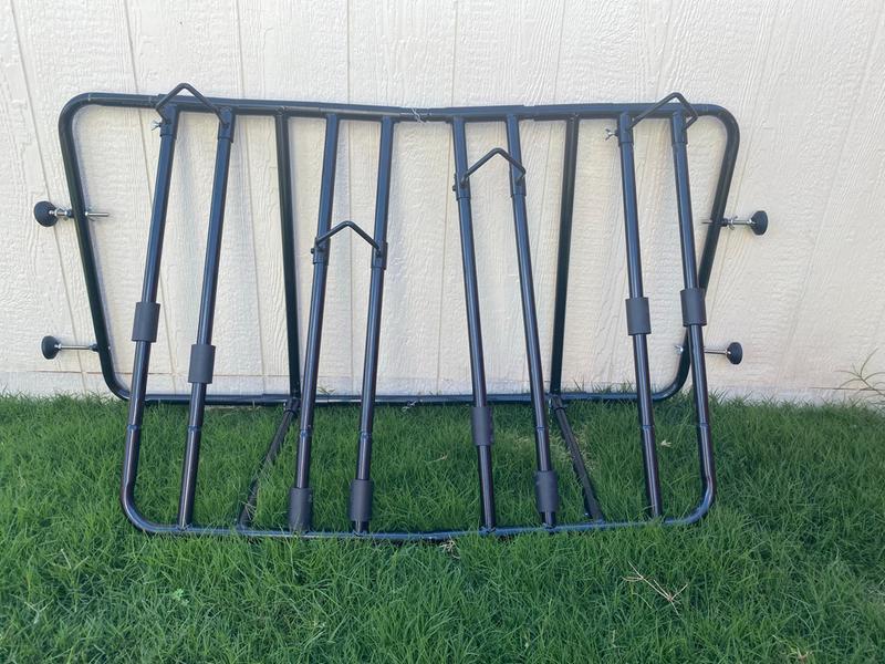 Notice how it isn't straight?  Not even a little bit?  Yeah.  That's not cool.