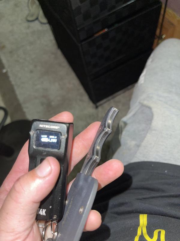 Had a cool little screen to display battery and which brightness you’re currently using!